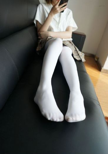 不忠少妇4未删减版