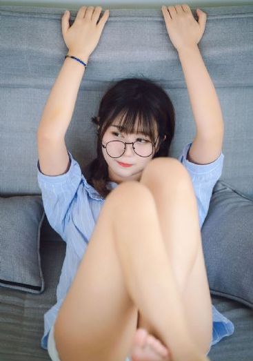 半妖乳娘