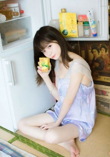 19禁年轻的妻子