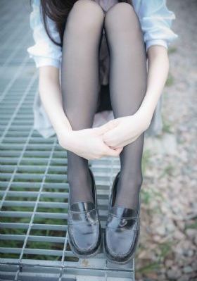 与君初相识犹如故人归