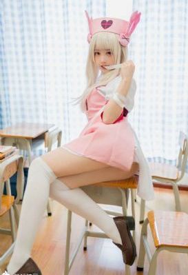 朋友的妻子和母亲