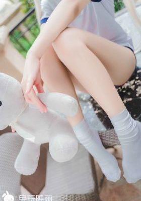 年轻的秘书4在线观看