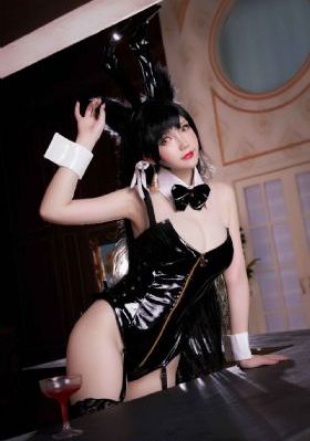 豪妇荡乳1一5潘金莲2的导演是谁